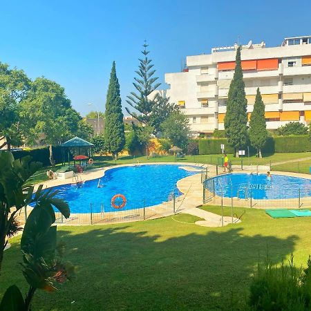 797 Holiday Rentals - Piso Para 4 Con Amplia Terraza Al Jardin Y Al Mar Benalmádena Extérieur photo