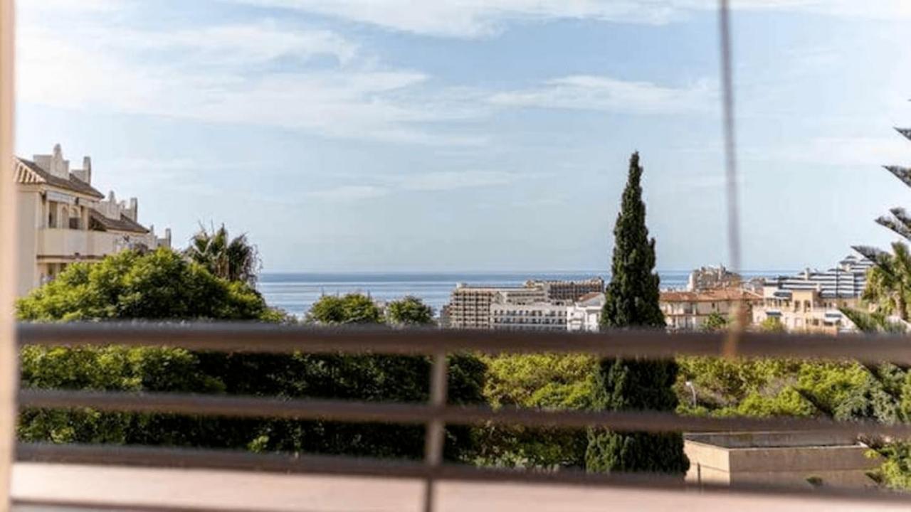 797 Holiday Rentals - Piso Para 4 Con Amplia Terraza Al Jardin Y Al Mar Benalmádena Extérieur photo